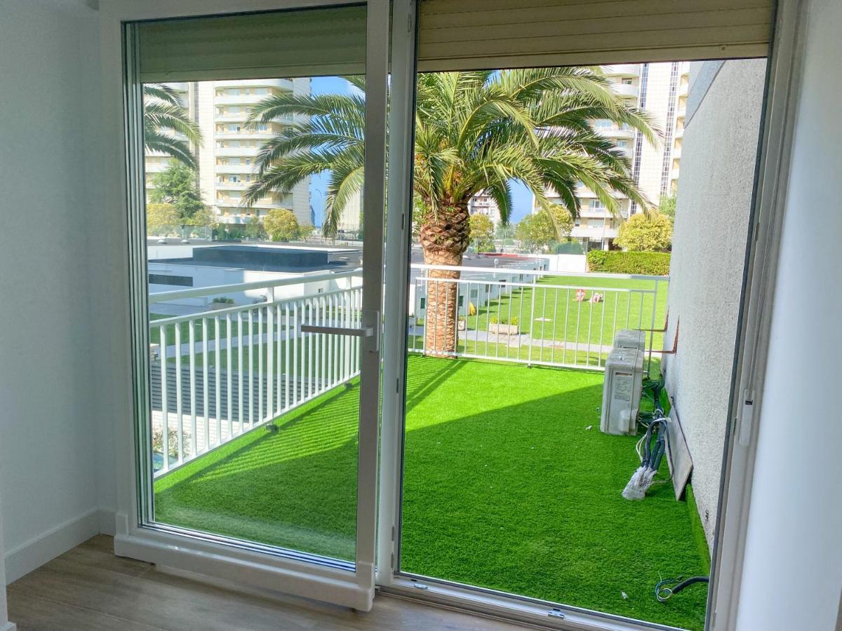 ¡A Estrenar! Piso De Diseno En Laredo Playa Apartment Luaran gambar