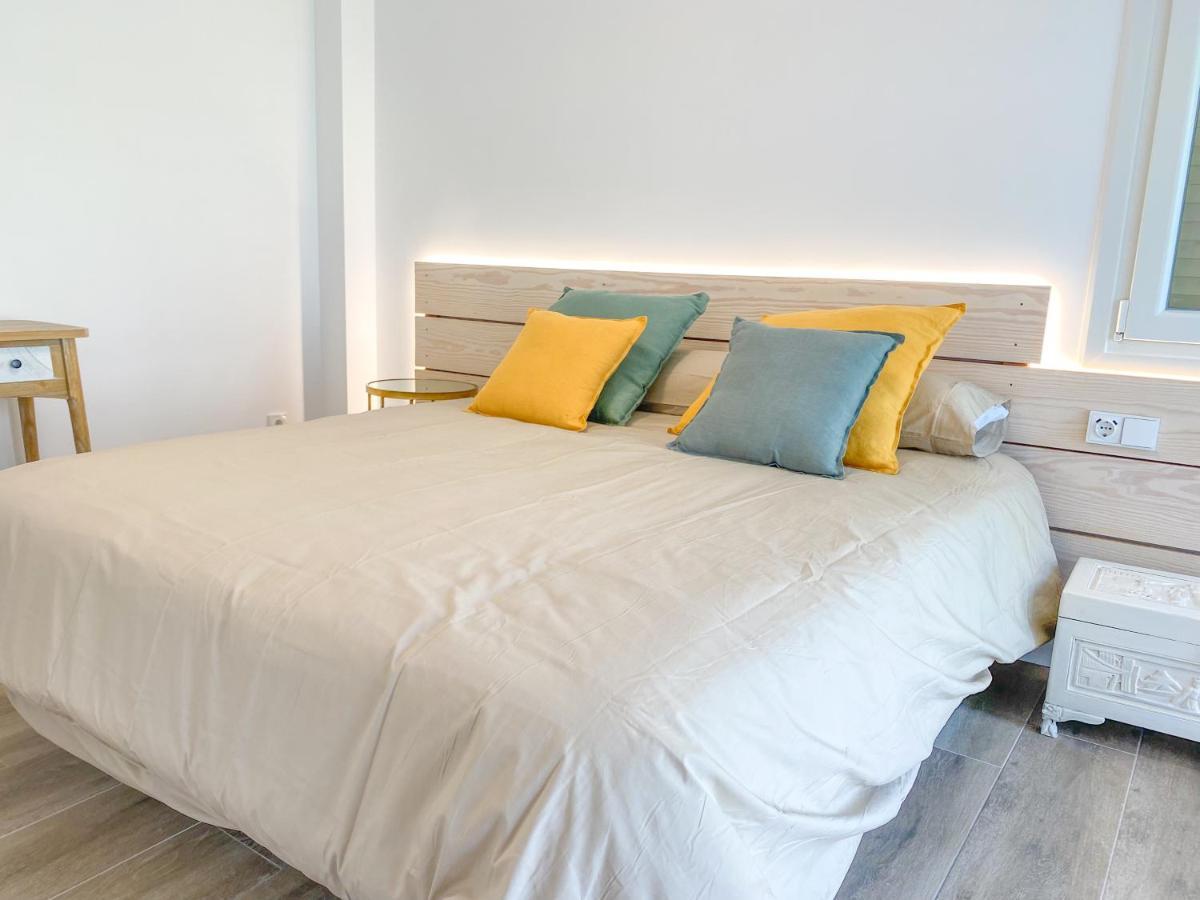 ¡A Estrenar! Piso De Diseno En Laredo Playa Apartment Luaran gambar
